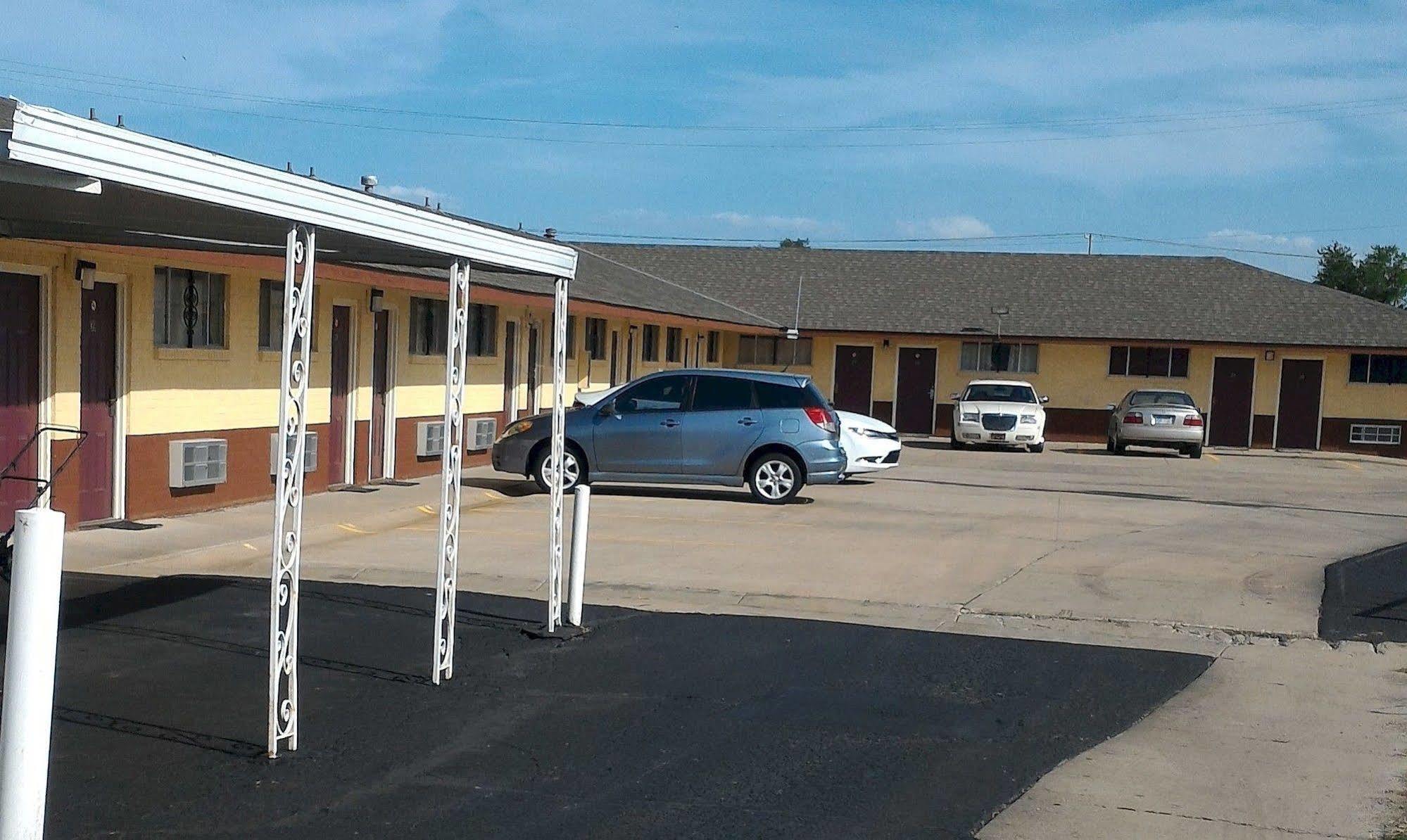 Airport Lodge Wichita Exterior photo